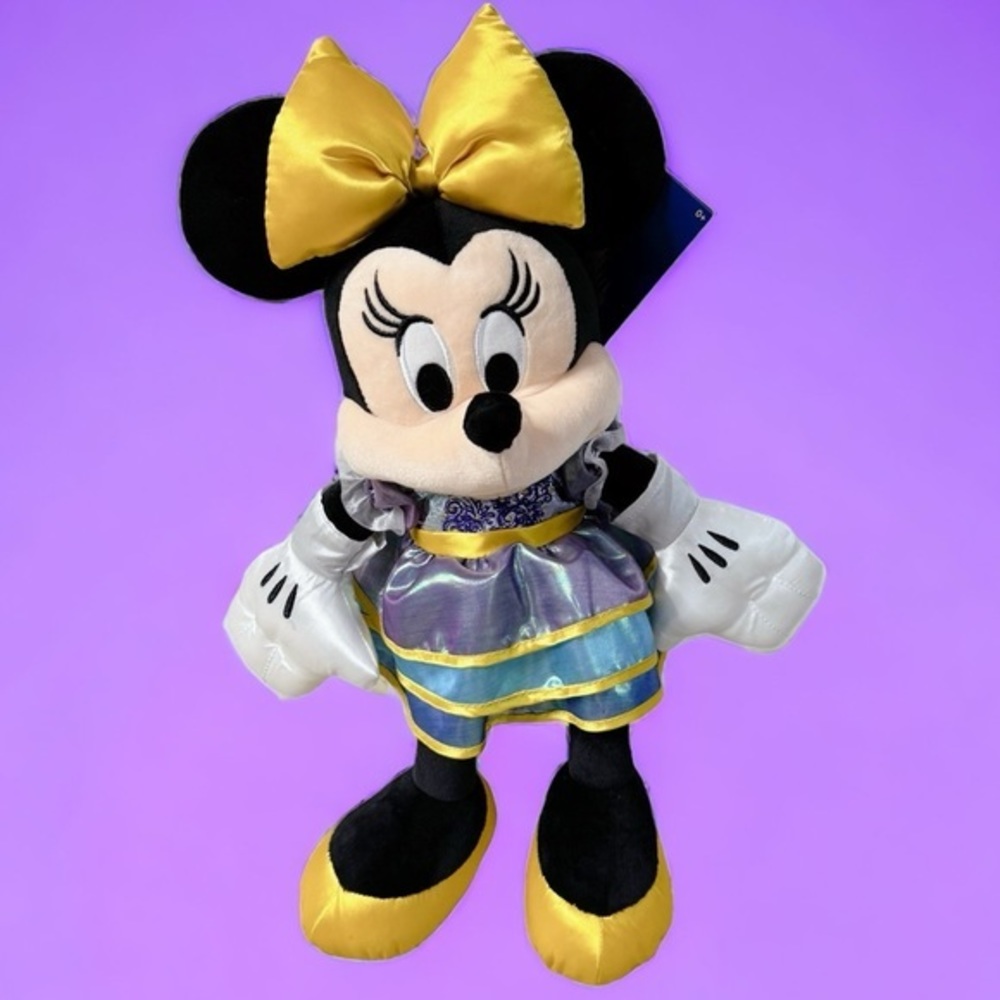 Walt Disney World 50th Anniversary Series Minnie Mouse Plush in Iridescent